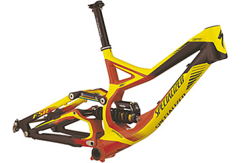 DEMO_8_Red Yellow Black_TOP.